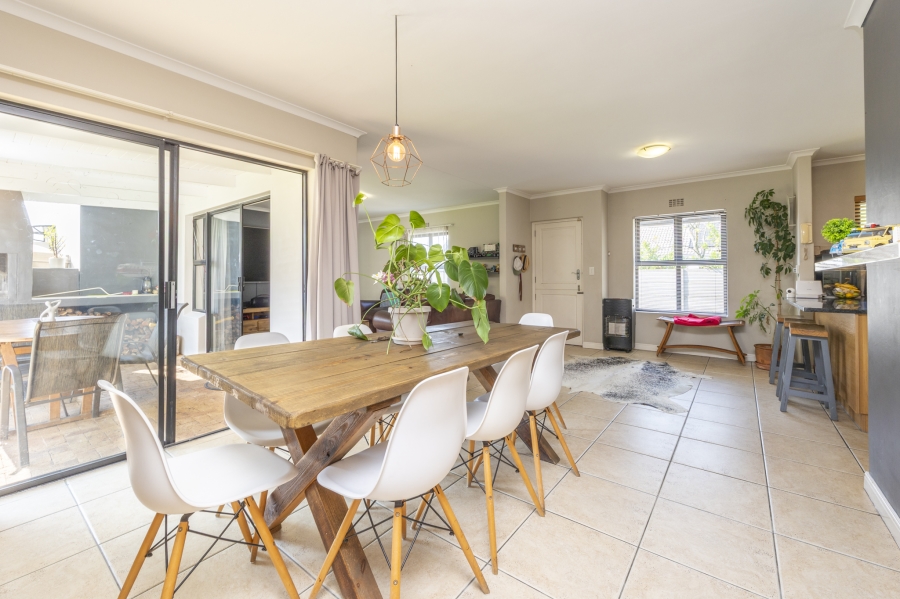 3 Bedroom Property for Sale in Pinehurst Western Cape